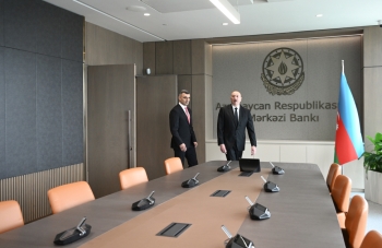 İlham Əliyev Mərkəzi Bankın yeni binasının açılışında iştirak edib - FOTOLAR | FED.az
