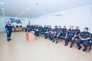 Balaxanı neftçiləri və FHN əməkdaşları yanğından mühafizə üzrə birgə profilaktik seminarlar keçirirlər - [red]FOTO[/red] | FED.az