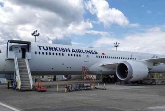 “Türk Hava Yolları”nın yeni aldığı “Boeing” - XARAB ÇIXIB