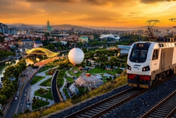 Tbilisi qatarına bilet satışı başladı - VAĞZALDA NÖVBƏ YARANDI