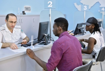 Azərbaycanda iş icazəsi ilə çalışan əcnəbilərin sayı açıqlandı