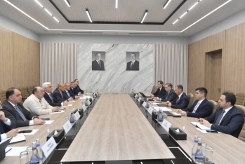 Rəşad Nəbiyev ölkənin qabaqcıl İKT şirkətləri ilə əsas çətinlikləri müzakirə edib