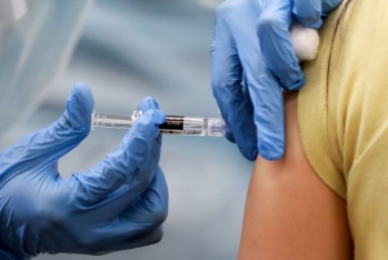 Üçüncü doza vaksin kimlərə və nə zaman vurulmalıdır? – AÇIQLAMA