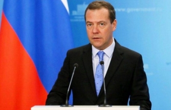 Medvedev yeni vəzifəsində bu qədər - MAAŞ ALACAQ