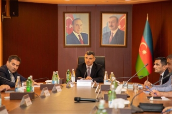 Mərkəzi Bankda ekspertlər ilə 3 saatdan artıq davam edən görüş baş tutub - FOTOLAR | FED.az
