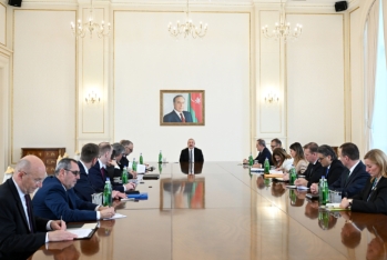 İlham Əliyev NATO nümayəndə heyətini qəbul edib