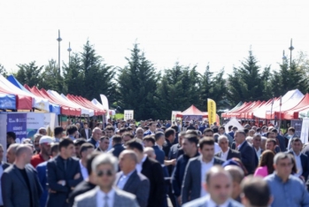Azərbaycandakı Aqrar Biznes Festivallarında 8 milyon manatlıq məhsul satılıb