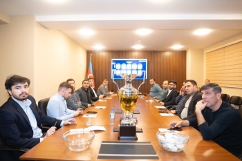 Azərbaycanda sığorta şirkətləri arasında mini-futbol turniri təşkil olunur - FOTOLAR | FED.az