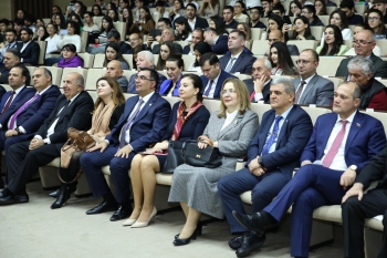 Bakı Ali Neft Məktəbində Mədəniyyət və İncəsənət Universitetinin 100 illik yubileyi qeyd olunub - FOTOLAR | FED.az