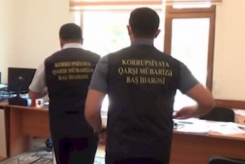 Saxlanılan gömrükçülərin üçü buraxıldı: Rəis müavini həbs edildi