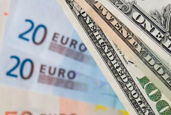 Курс EUR/USD вырос в ходе азиатских торгов