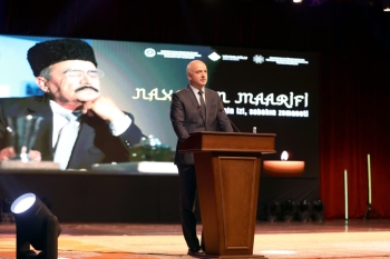 “Veysəloğlu”nun sponsorluğu ilə ərsəyə gələn “Naxçıvan Maarifi” sənədli-bədii filminin təqdimatı keçirilib - [red]FOTOLAR[/red] | FED.az