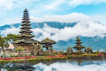 Bali 10 dollarlıq turist vergisi - TƏTBİQ EDİB