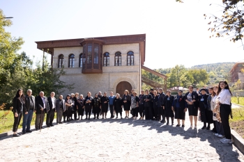 “AzerGold”un təşkilatçılığı ilə şəhid ailələrinin Şuşaya səfəri gerçəkləşdirilib | FED.az