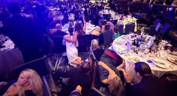 Trampın olduğu tədbirdə atışma - VİDEO-FOTO | FED.az