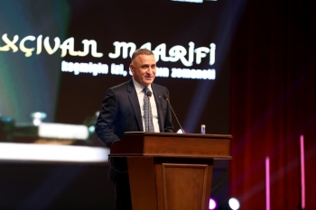 “Veysəloğlu”nun sponsorluğu ilə ərsəyə gələn “Naxçıvan Maarifi” sənədli-bədii filminin təqdimatı keçirilib - [red]FOTOLAR[/red] | FED.az