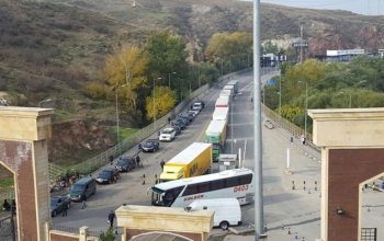 Gömrük Komitəsinin sabiq vəzifəli şəxsləri hakim qarşısına çıxarılır | FED.az