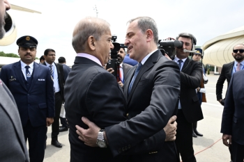 Pakistanın Baş naziri Azərbaycana səfərə gəlib | FED.az
