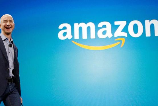 Собственный капитал генерального директора Amazon Джеффа Бэзоса достигает рекордно высокого уровня - 2.6 миллиарда долларов.