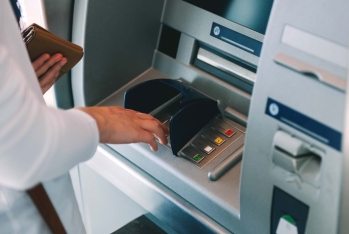 Hansı bankın bankomatı daha çox faiz tutur? – BANKLAR, MƏBLƏĞLƏR, SİYAHI