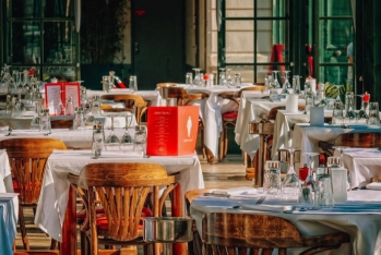 Azərbaycanda kafe və restoranların dövriyyəsi 7%-dən çox artıb