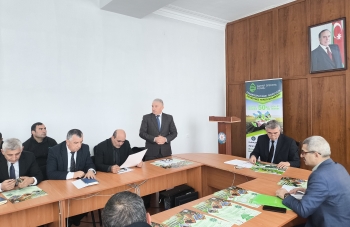 Aqrar sığortada 1000 manatlıq buğda 7,4 manatla qorunur - Ucarda fermerlərlə görüş | FED.az