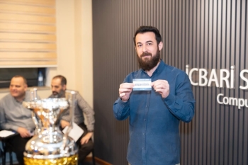 Azərbaycanda sığorta şirkətləri arasında mini-futbol turniri təşkil olunur - FOTOLAR | FED.az