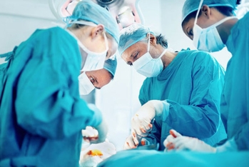 İcbari tibbi sığorta çərçivəsində sümük iliyinin transplantasiyasının sayı artırılıb