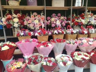 Qızılgül, tülpan, nərgizgülü və …”Teddi”lər – [red]BAKIDA 8 MART HƏDİYYƏLƏRİ [/red] | FED.az