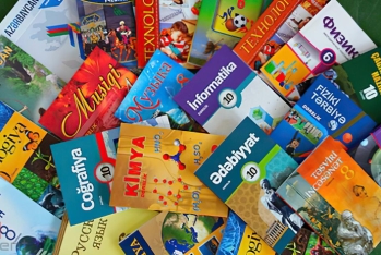 Nazirlik məktəb dərsliklərinin çapı üçün 13 milyonluq tenderlər keçirir