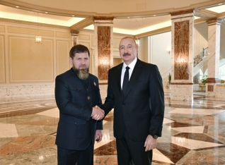İlham Əliyev Ramzan Kadırovu qəbul edib - [red]FOTOLAR[/red] | FED.az