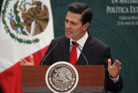 Президент Мексики недоволен строительством стены