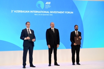 II Azərbaycan Beynəlxalq İnvestisiya Forumunda sənədlər mübadilə edilib - FOTOLAR | FED.az