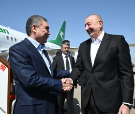 Qurbanqulu Berdiməhəmmədov Füzuliyə gəlib - FOTOLAR | FED.az