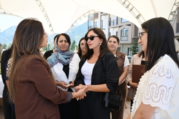Prezident Kəlbəcər şəhərinin sakinləri ilə görüşüb, onlara mənzillərin açarlarını təqdim edib - [red]YENİLƏNİB[/red] | FED.az