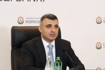 “Hamı axırıncı manatını götürüb dollar almağa qaçır, 1 həftə sonra satır”