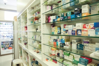 Azərbaycanda yüksəkdozalı C vitamini apteklərdə müvəqqəti tapılmayacaq