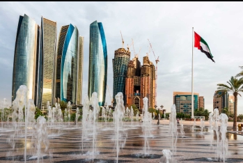 Dubay hakimiyyəti xarici banklara 20 faiz vergi tətbiq edib
