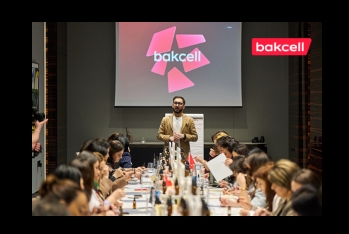 Bakcell 8 Martı xanım jurnalistlərlə birgə qeyd edib - FOTOLAR