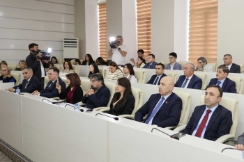 “Azərbaycan iqtisadiyyatının investisiya absorbsiyası” kitabının təqdimat mərasimi olub - FOTOLAR | FED.az