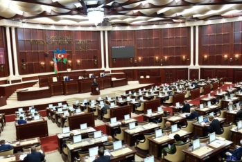 Milli Məclisin payız sessiyasının ilk iclasının gündəliyi açıqlandı - SİYAHI