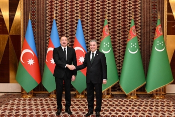 İlham Əliyev Qurbanqulu Berdiməhəmmədovla görüşüb