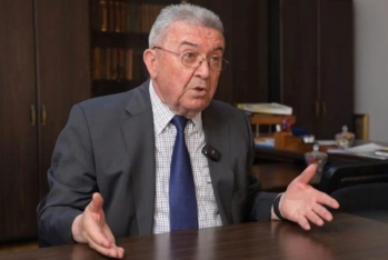 “Bununla heç bir alim ailə dolandıra bilməz” - Maaşını açıqladı