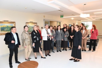 Халг Банк принял делегации банков Eurasian Bank и Uzpromstroybank | FED.az