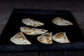 Adı “dəvə qutabı” olsa da, mənşəyi olmayan ətdən istifadə olunurmuş - Menyudan çıxarıldı - FOTOLAR