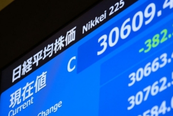 “Nikkei” 1987-ci ildən bəri ilk dəfə 3 mindən çox bənd itirib