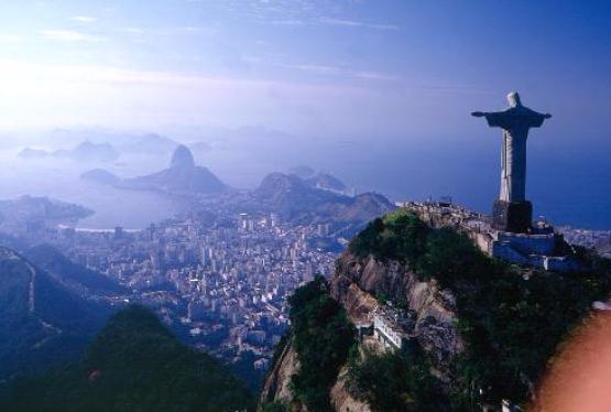 Portuqaliyalı nazir Rio küçələrində qarət olundu