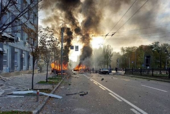 Ukrayna şəhərlərinə raket zərbələri endirilib - İnfrastruktur Dağıdılıb