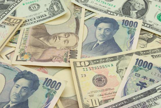 Курс USD/JPY вырос