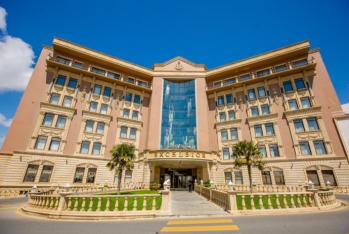 “Excelsior Hotel” ikiyə bölündü - Yeni Şirkət Yaradılır